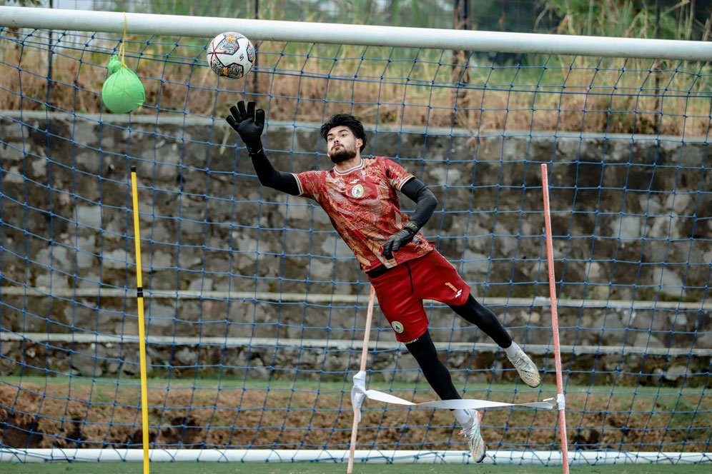 Profil Anthony Pinthus, Kiper Anyar PSS Sleman di BRI Liga 1 2023/2024 Asal Filipina