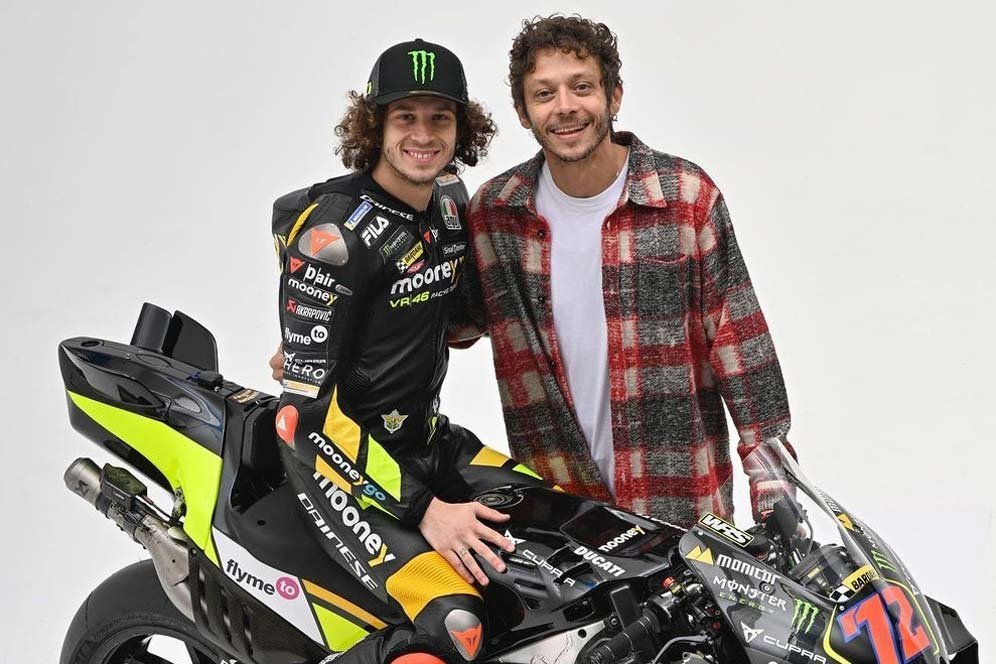 Kisah Marco Bezzecchi Jadi Murid Valentino Rossi, Berkat Promosi dari Teman Sepupu