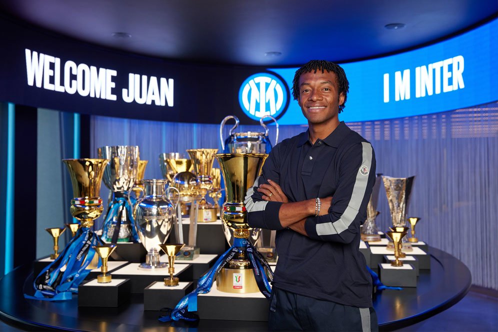 Juan Cuadrado Resmi Berseragam Inter Milan