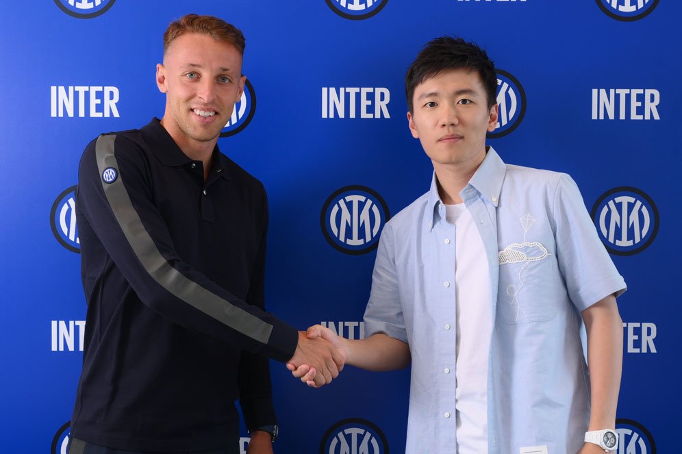 Inter Milan Resmi Perkenalkan Davide Frattesi Inter Milan Resmi Perkenalkan Davide Frattesi