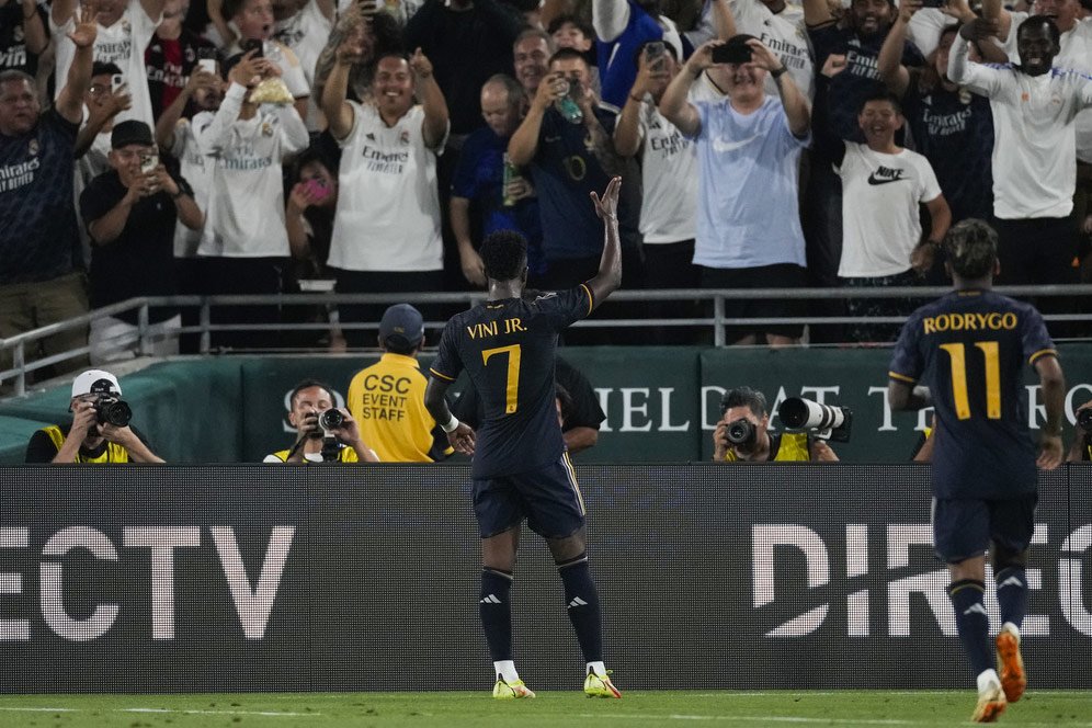 Bukan Pemberian, Justru Vinicius yang Dengan Berani Meminta Jersey No. 7 Real Madrid