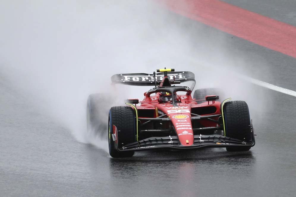 Hasil Latihan Formula 1 GP Belgia: Hujan, Carlos Sainz Ungguli Duet McLaren