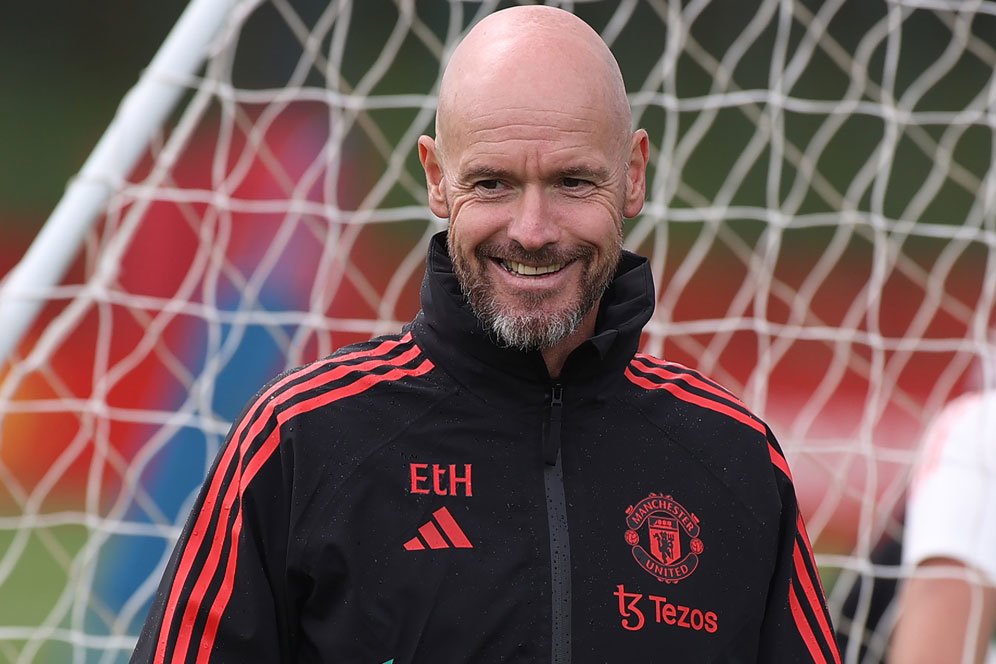 Arsenal 0-2 Manchester United, Erik Ten Hag Full Senyum