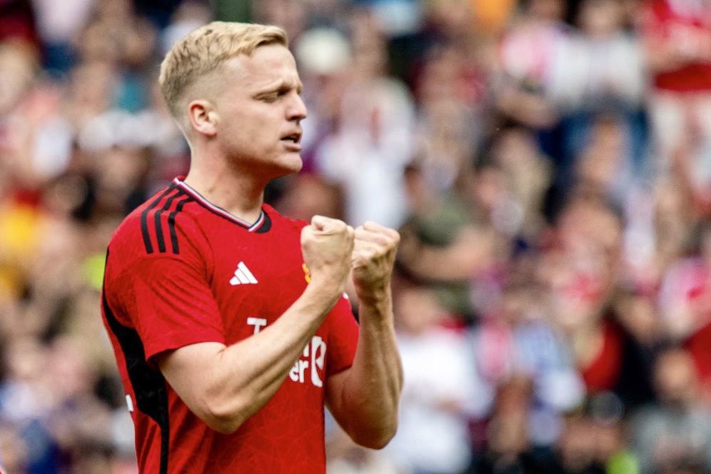 Ditinggal Donny van de Beek, MU Bakal Promosikan Gelandang Muda Ini