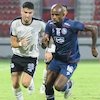 Ihwal Nasib Greg Nwokolo, Pelatih Arema FC: Saya Hargai Jika Ia Mau Pensiun