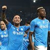 Duo Klub Premier League Gigit Jari, Victor Osimhen Resmi Bertahan di Napoli