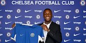 Gara-gara Dua Legenda Ini, Moises Caicedo Semakin Mantap Kenakan Seragam Chelsea Gara-gara Dua Legenda Ini, Moises Caicedo Semakin Mantap Kenakan Seragam Chelsea
