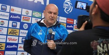 Bojan Hodak Istirahatkan 10 Pemain Persib Jelang Laga Lawan Persis di BRI Liga 1
