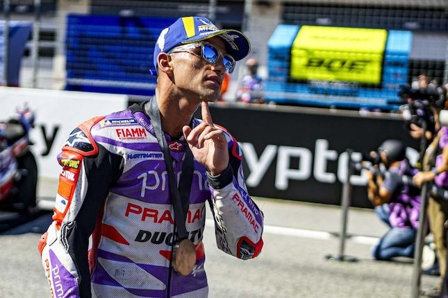 Merasa Tak Bisa Tiru Hubungan Bagnaia-Bezzecchi