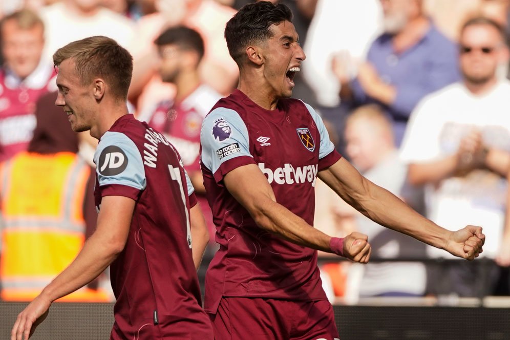 Cara West Ham Manfaatkan Duit Penjualan Declan Rice: Boyong Tiga Gelandang Bekas Incaran Klub-klub Besar Cara West Ham Manfaatkan Duit Penjualan Declan Rice: Boyong Tiga Gelandang Bekas Incaran Klub-klub Besar