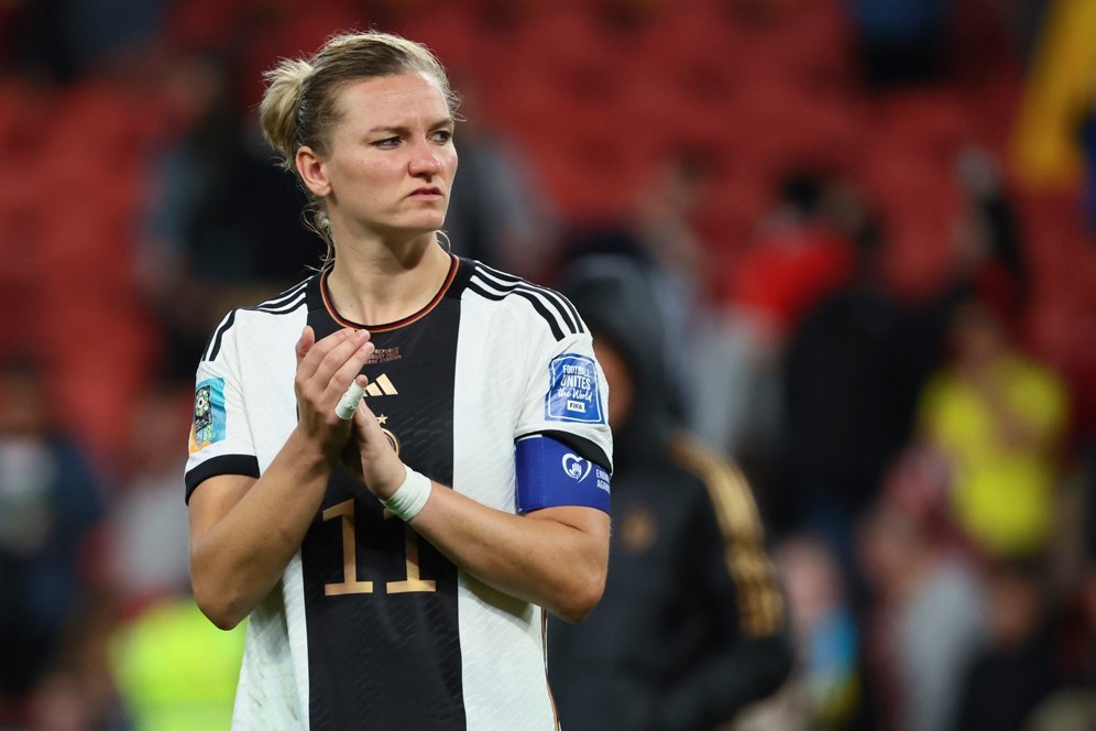 Deja Vu! Jadi Man of the Match tapi Jerman Tersingkir, Alexandra Popp Tiru Kai Havertz Pasang Muka Masam