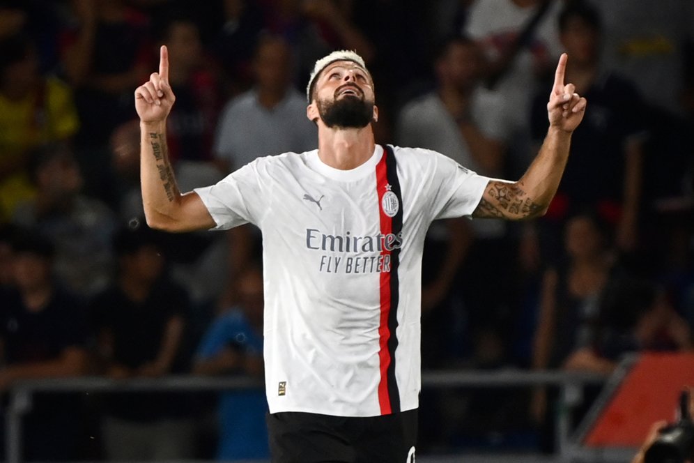 Sikat Bologna, Giroud Sebut Milan Hampir Siap Bertarung Rebut Scudetto