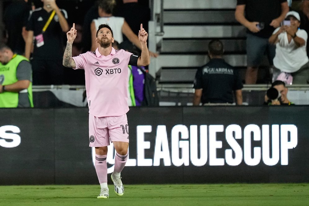 Ronaldo dan LeBron James Lewat, Lionel Messi Catat Rekor Penjualan Jersey Paling Laris dalam 24 Jam!