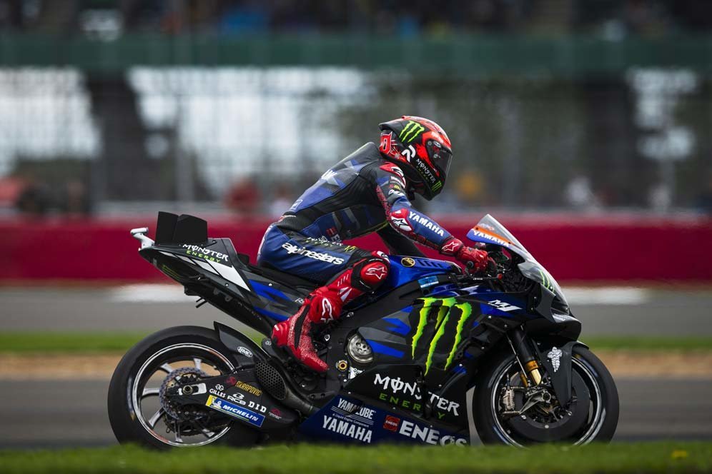 Apesnya Fabio Quartararo: Pakai Fairing Baru, Malah Copot Disenggol Luca Marini