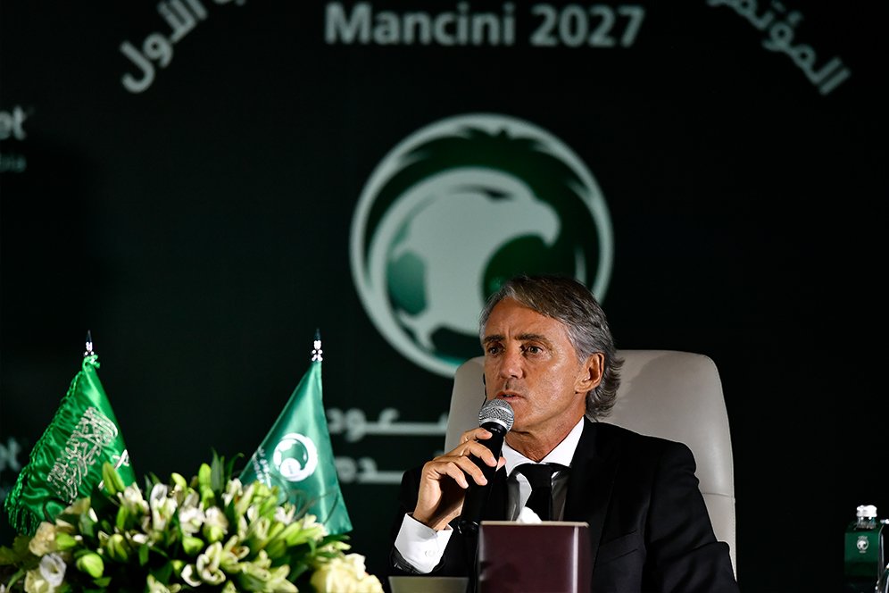 Video: Gaji Fantastis Roberto Mancini Bersama Timnas Arab Saudi Video: Gaji Fantastis Roberto Mancini Bersama Timnas Arab Saudi