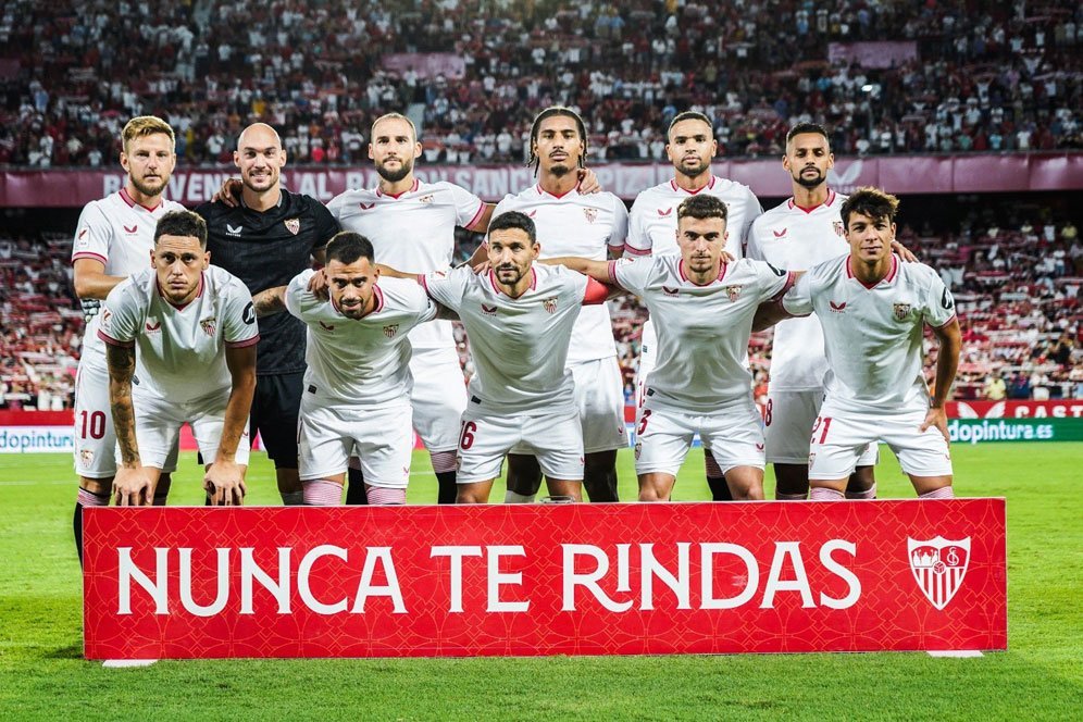 Berteman dengan Kekalahan seperti Sevilla Berteman dengan Kekalahan seperti Sevilla