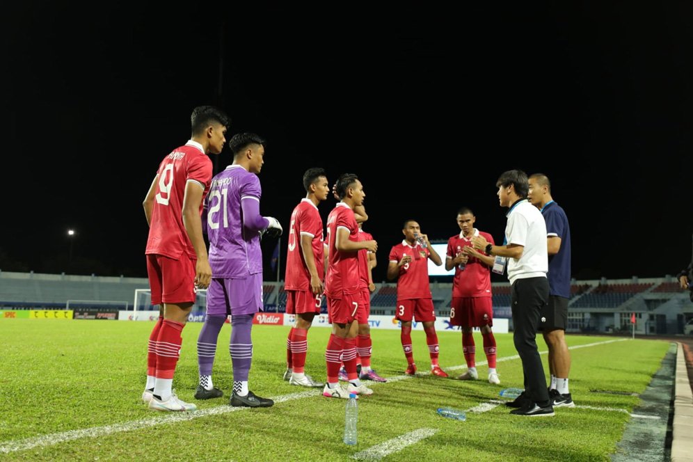 Timnas Indonesia U-23 Tancap Gas Melawan Thailand di Semifinal Piala AFF U-23 2023: Evaluasi, Meeting, Main Simple