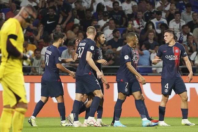 4. PSG (1 miliar euro)