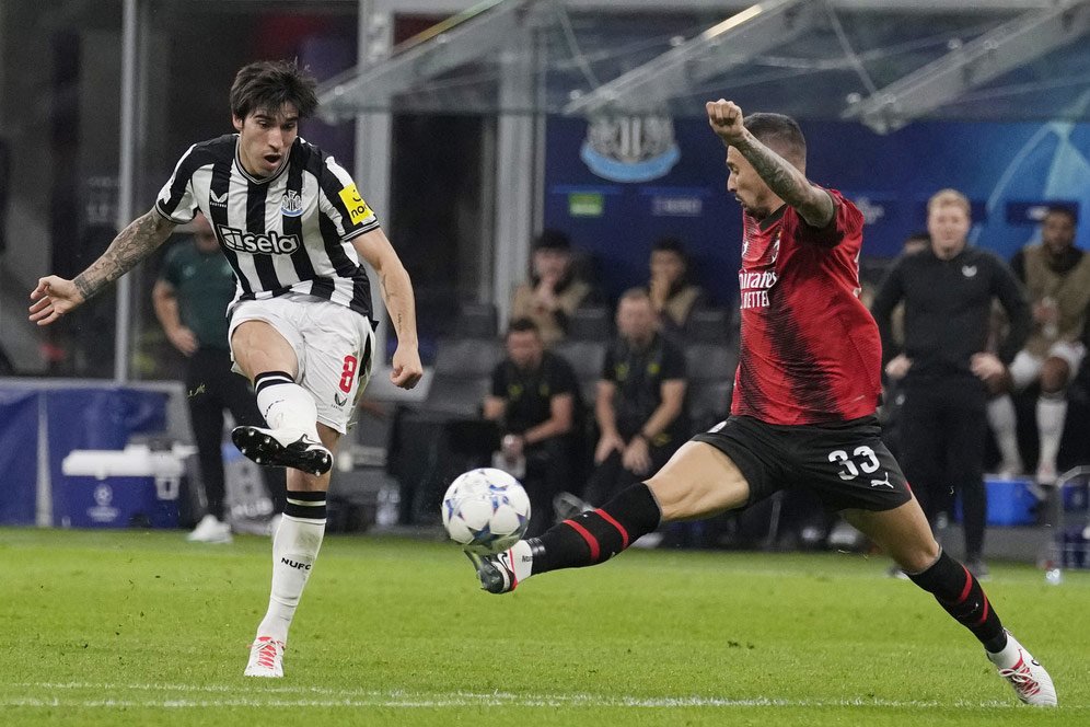 Reuni Tonali dalam Laga Milan vs Newcastle di San Siro: Main 72 Menit, cuma 10 Operan, Rating 6