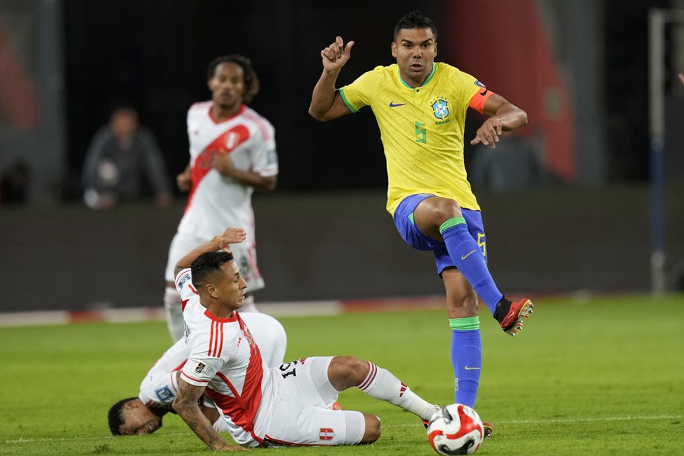 Latihan Bersama Timnas Brasil, Casemiro Bisa Perkuat MU Lawan Sheffield United?