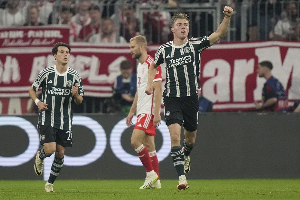 Cerita Indah Keluarga Hojlund: Rasmus, Si Kembar Emil dan Oscar Main di Liga Champions! Cerita Indah Keluarga Hojlund: Rasmus, Si Kembar Emil dan Oscar Main di Liga Champions!