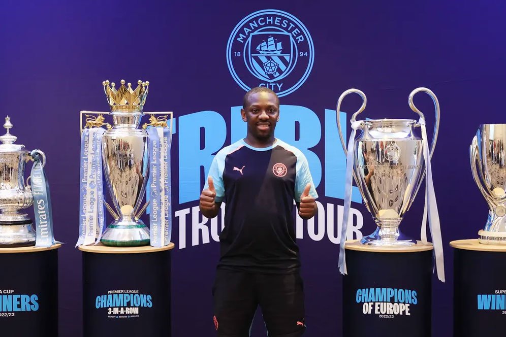 Shaun Wright-Phillips dan Trofi Treble Winners Manchester City Sapa Masyarakat Indonesia di Jakarta