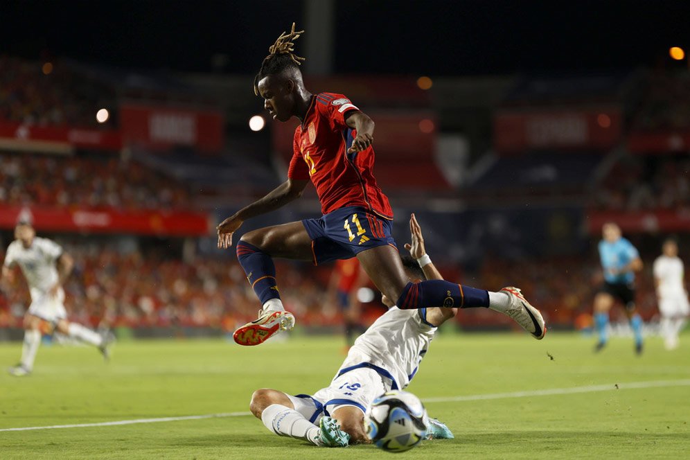 Siprus, Hidup Lagi Capek-capeknya, Malah Ketemu Spanyol