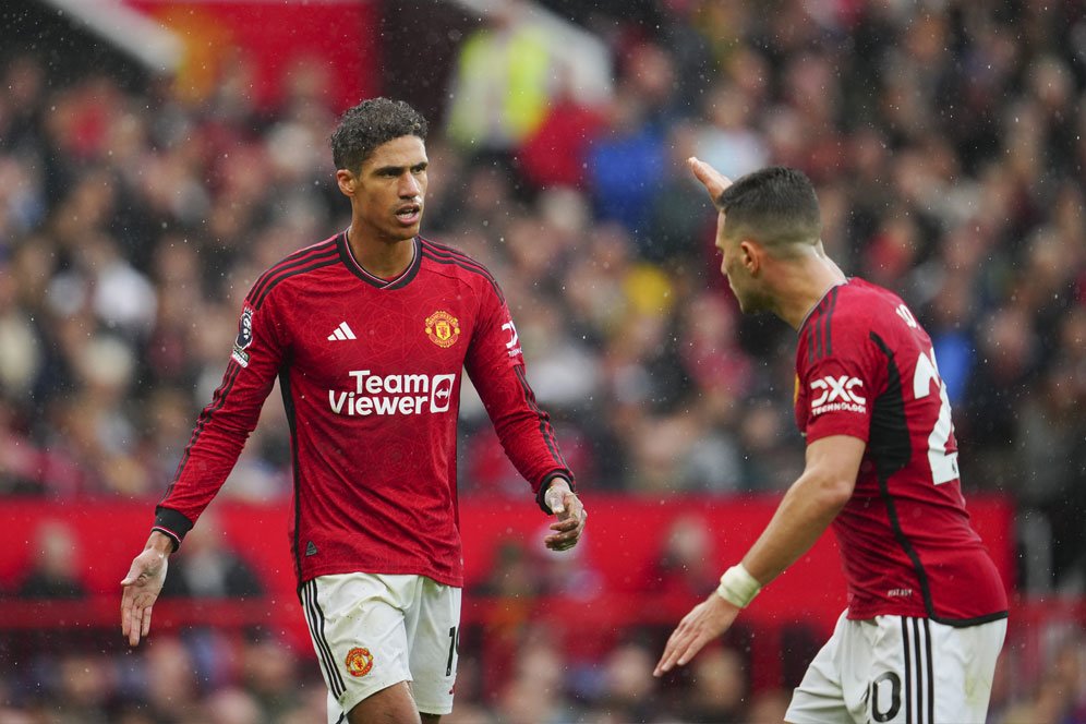 Raphael Varane Dianggap Belum Berbuat Apa-Apa untuk Manchester United