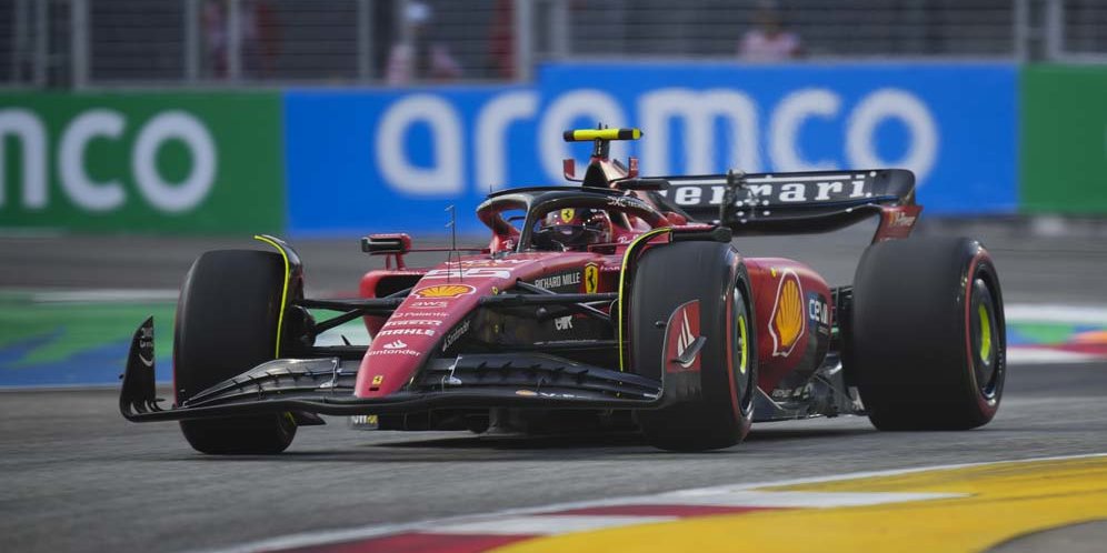 Hasil Kualifikasi Formula 1 GP Singapura: Carlos Sainz jr Rebut Pole untuk Ferrari
