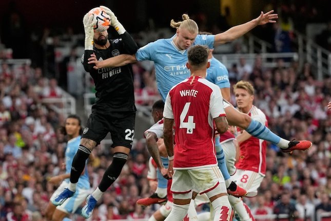 Arsenal Kalahkan Manchester City