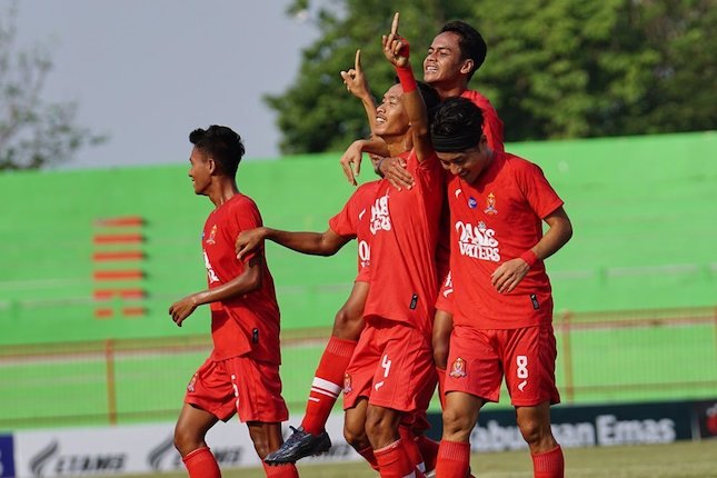 Dukungan Militan dan Tak Kenal Lelah dari Suporter
