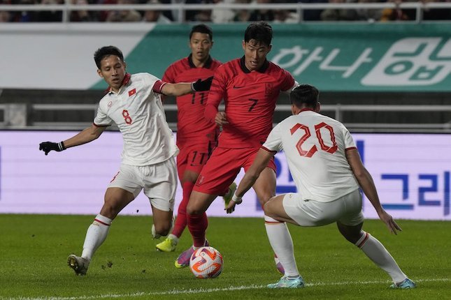 Son Heung-min Pemain Termuda