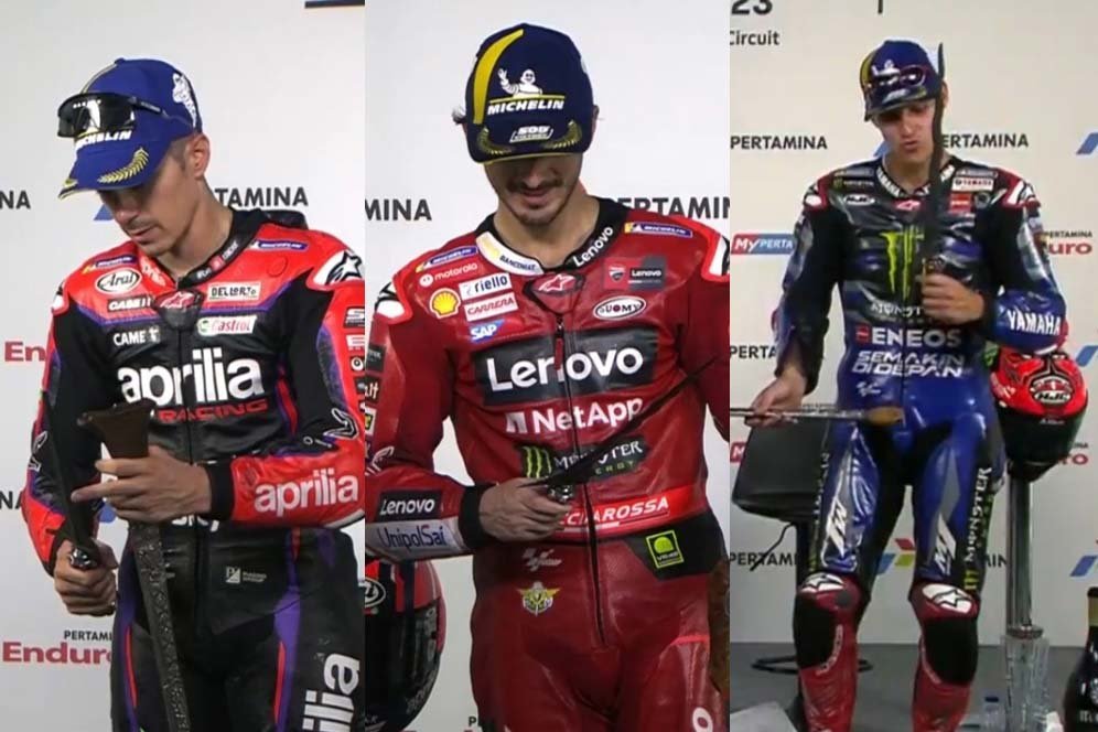 Trio Podium MotoGP Mandalika 2023 Dihadiahi Keris Khas Lombok: Milik Jagoan Zaman Dulu ya?