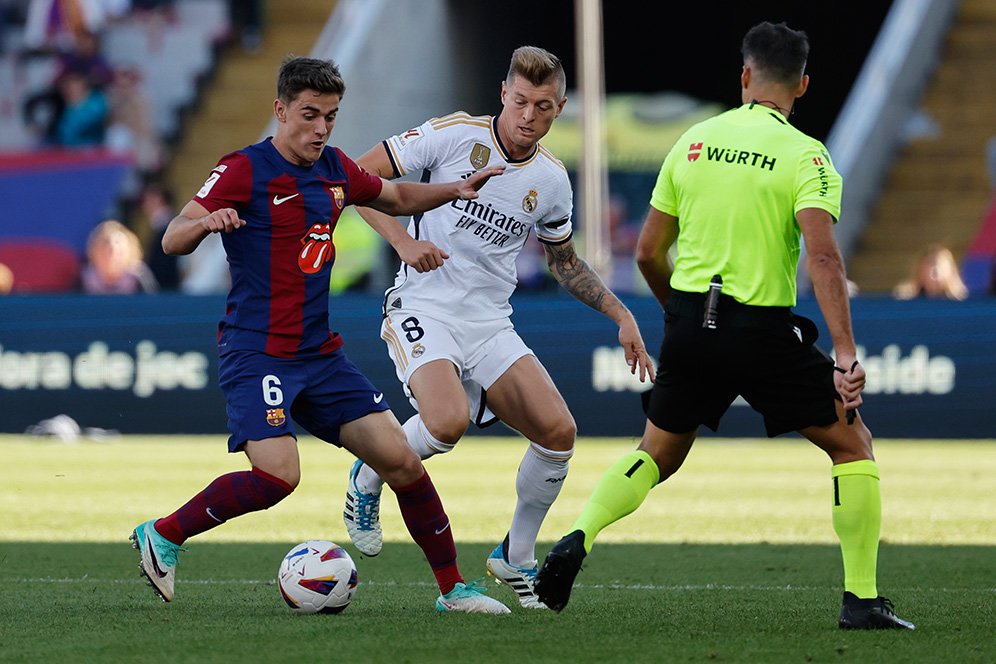 Terbaik dan Terburuk Barcelona 1-2 Real Madrid: Bellingham Beri Contoh untuk Gavi