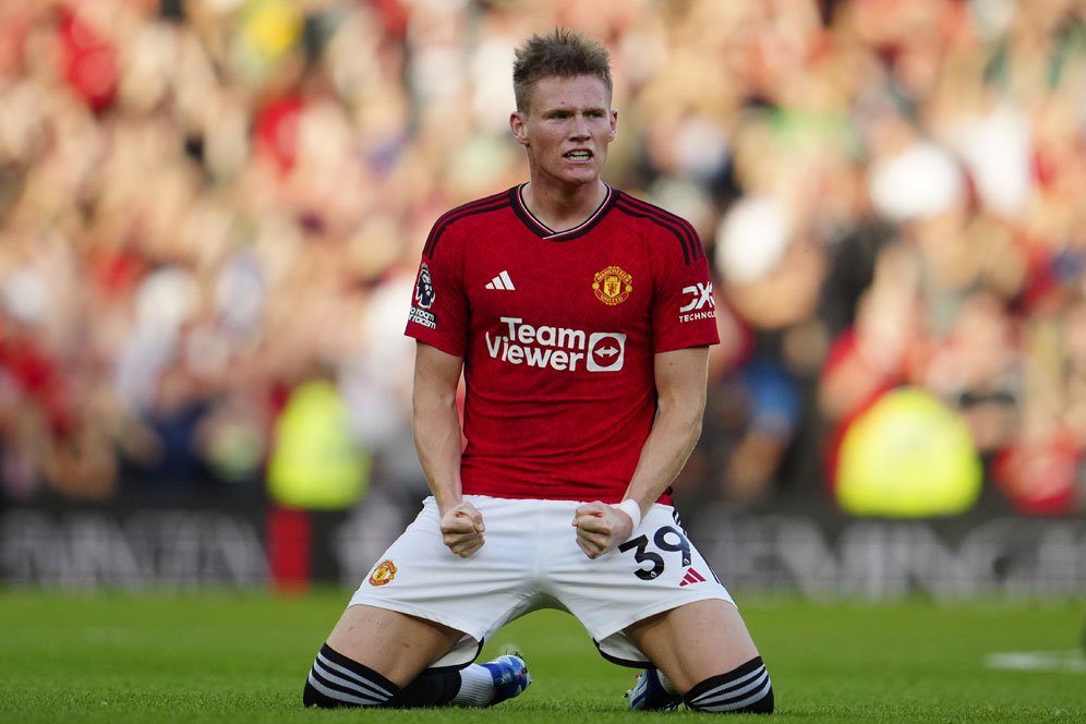 Man United Main Lagi: Casemiro Out, McTominay In!