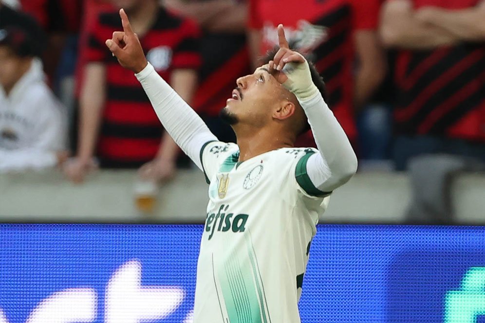 Terungkap, Gelandang Brasil Ini Nyaris Gabung Manchester United