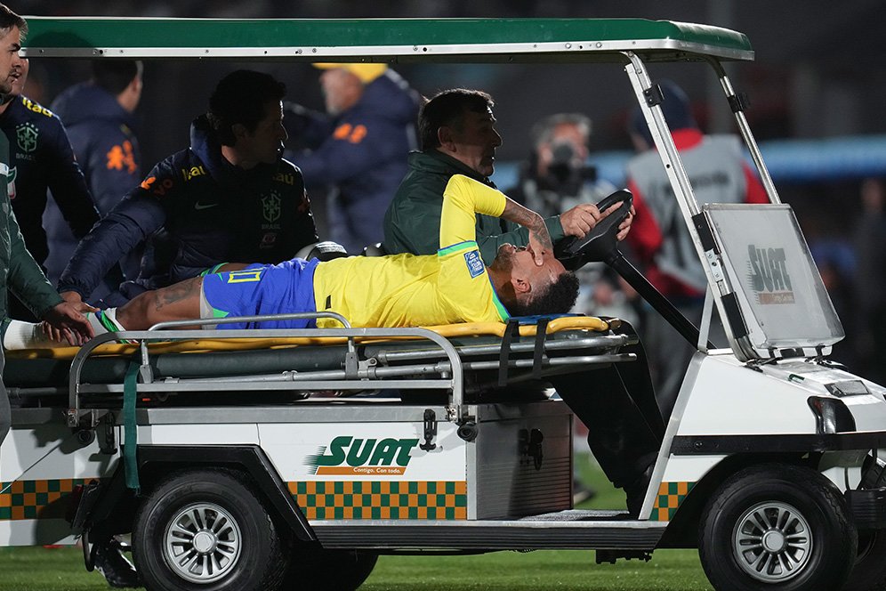 Neymar Dipastikan Cedera ACL, Tindakan Operasi Segera Dilakukan