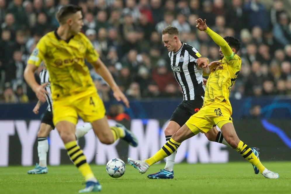 Lepas Christian Eriksen, MU Bakal Kejar Gelandang Newcastle Ini? Lepas Christian Eriksen, MU Bakal Kejar Gelandang Newcastle Ini?