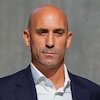 Video: FIFA Berikan Sanksi Tiga Tahun Terhadap Luis Rubiales Video: FIFA Berikan Sanksi Tiga Tahun Terhadap Luis Rubiales
