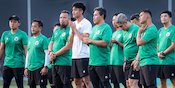 Kebijakan Unik Bima Sakti: Rotasi Pemain yang Memimpin Doa Sebelum Timnas Indonesia U-17 Latihan