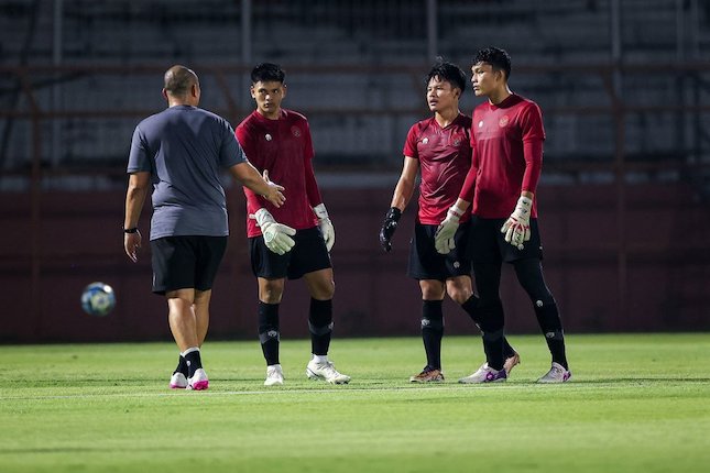 Kiper Latihan Distribusi