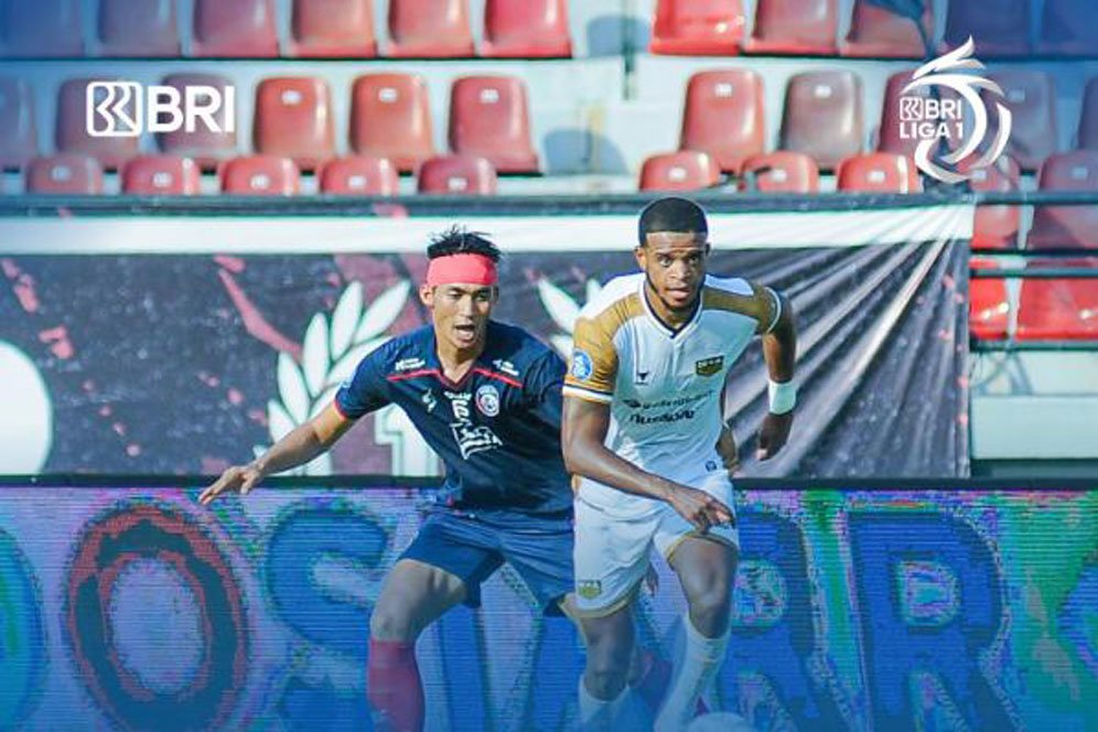 Hasil BRI Liga 1 Arema FC vs Dewa United: Skor 2-1