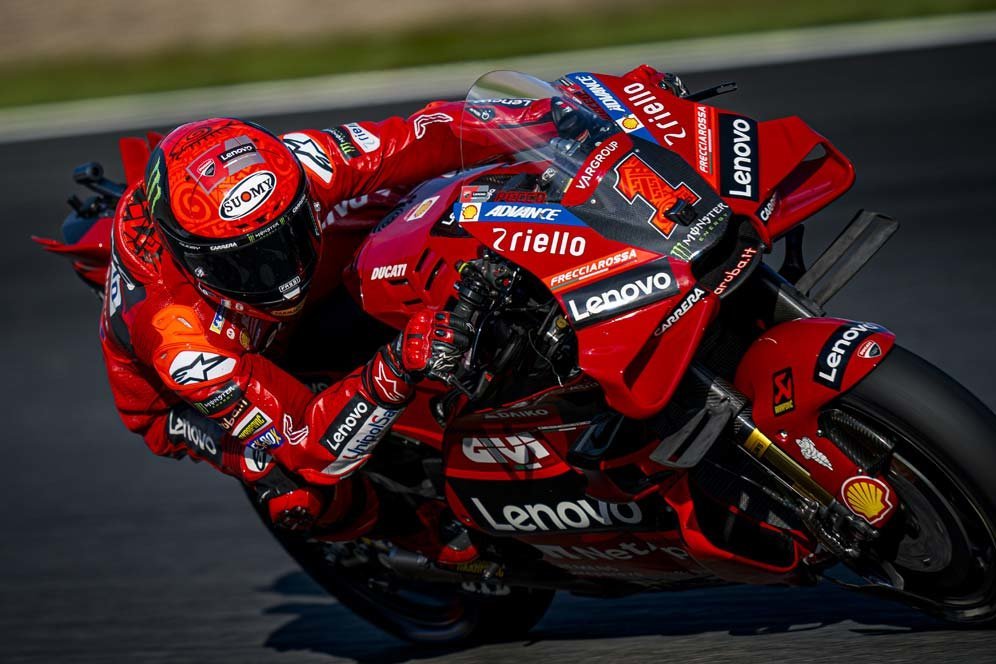 MotoGP Valencia: Pecco Bagnaia Juara, Tabrakan Jorge Martin vs Marc Marquez, dan Blunder Duet KTM MotoGP Valencia: Pecco Bagnaia Juara, Tabrakan Jorge Martin vs Marc Marquez, dan Blunder Duet KTM