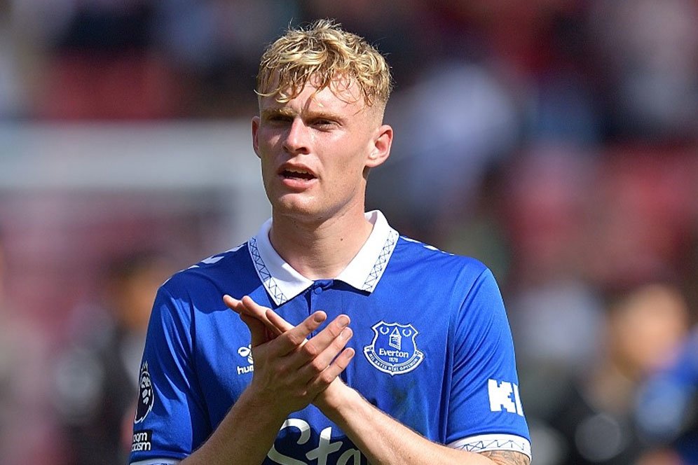 Everton Datangkan Bek Baru, Jarrad Branthwaite Bakal Hengkang ke MU?