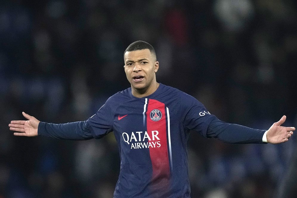 Lebih Sulit Jaga Kylian Mbappe daripada Cristiano Ronaldo