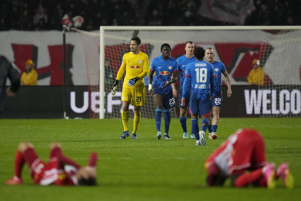 Liga Champions: 8 Laga, 7 Tuan Rumah Menang, cuma Red Star yang Terkapar