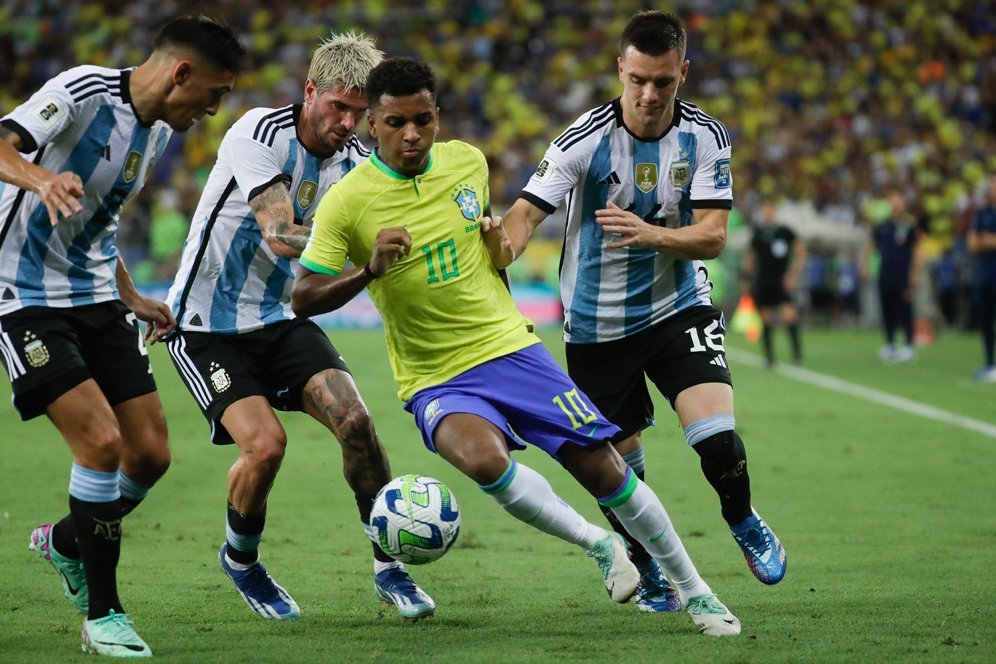 Jadi Sasaran Ejekan Rasis Gara-Gara Cekcok dengan Lionel Messi, Rodrygo: Kami Takkan Berhenti!