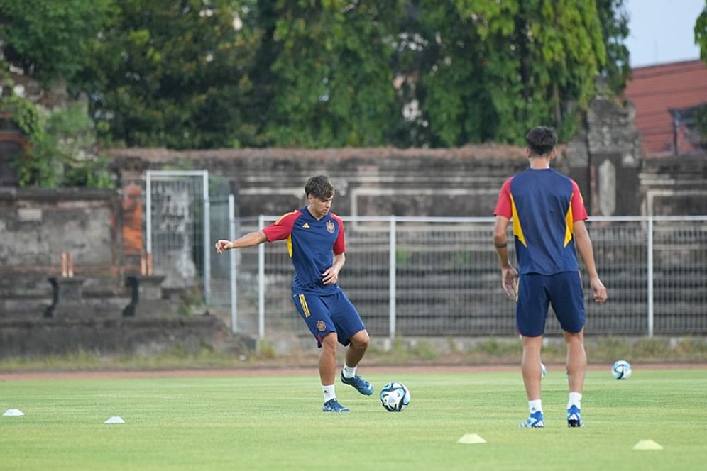 Salam Pertama Kota Solo untuk Timnas Spanyol U-17: Sengatan Sinar Matahari