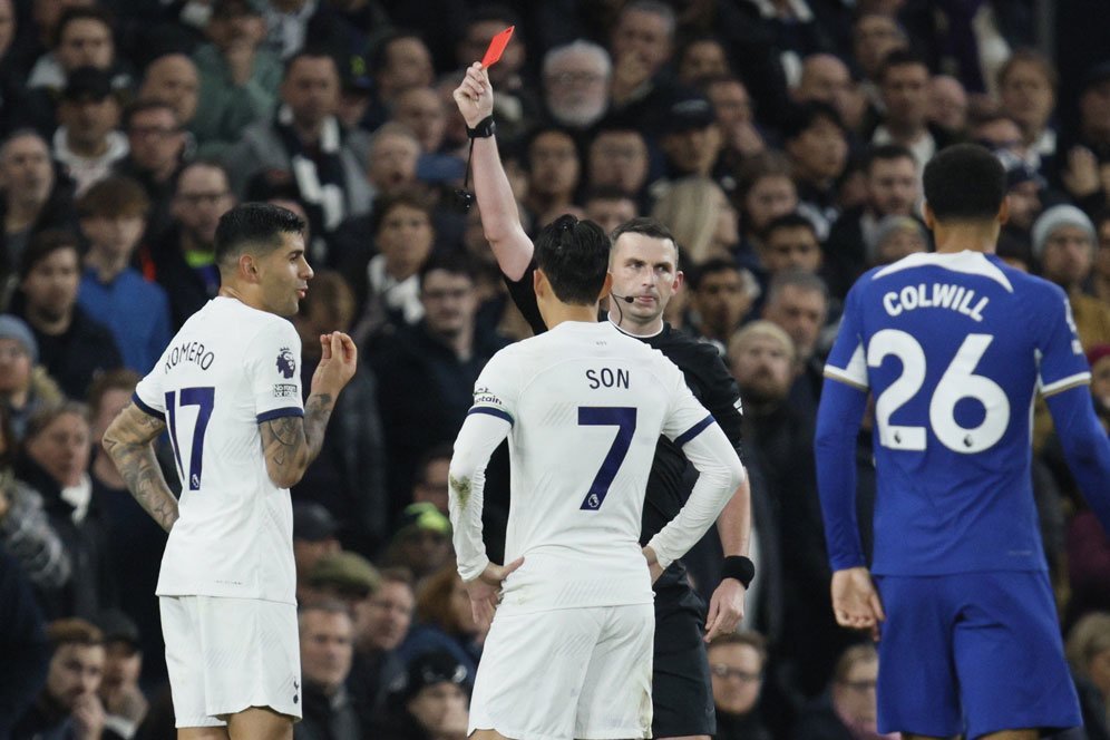 Tottenham Kalah 1-4 dari Chelsea dan Masih Dapat Standing Ovation, Gila!