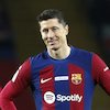 Barcelona Tumbalkan Robert Lewandowski untuk Bruno Guimaraes?